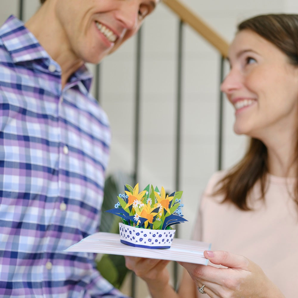 Mother's Day Daffodil Basket Pop-Up Card